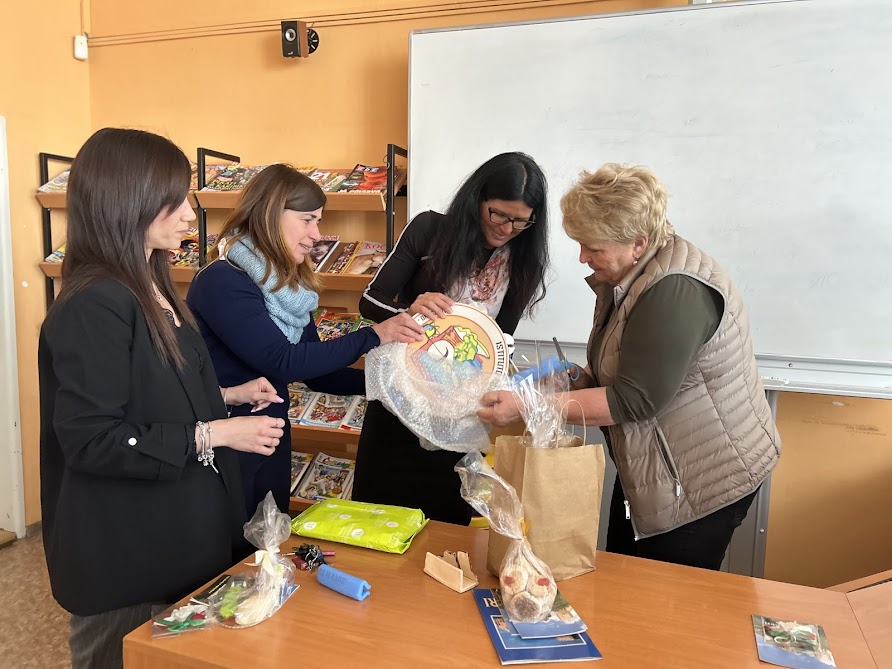 IMG_8931.jpg (125 KB)