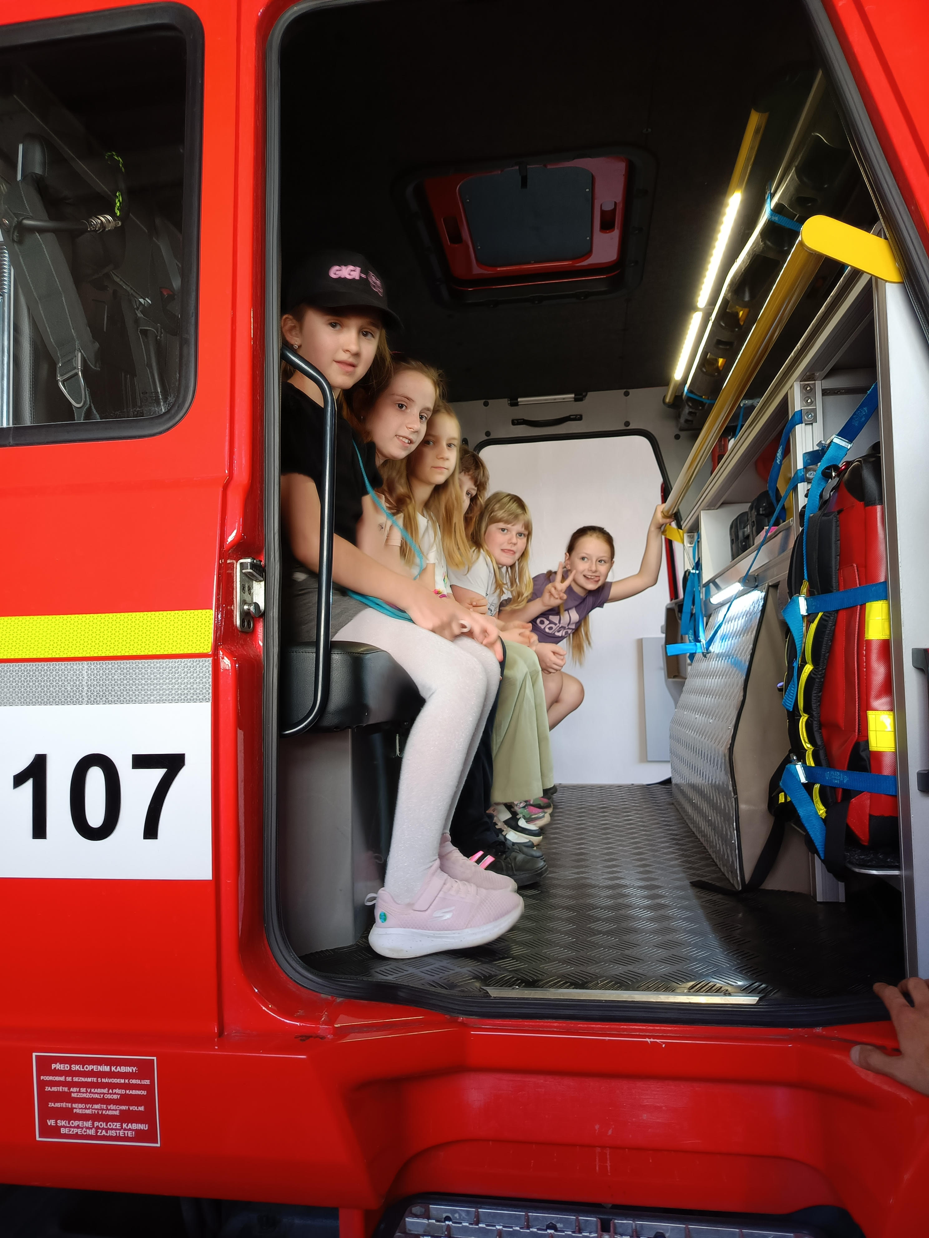 hasiči1.jpg (989 KB)